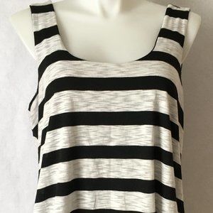 Torrid Women's Top Size 2 Black/White Striped
